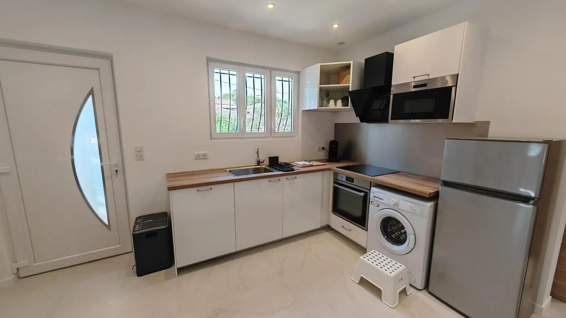 Petite Villa Climatisee Jardin Vallauris France